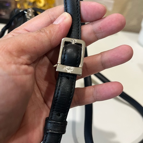 MCM LION PRINCESS SMALL SLING BAG - Picture 10 of 10